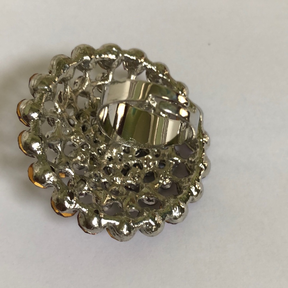 Ring - Picture 5 of 5